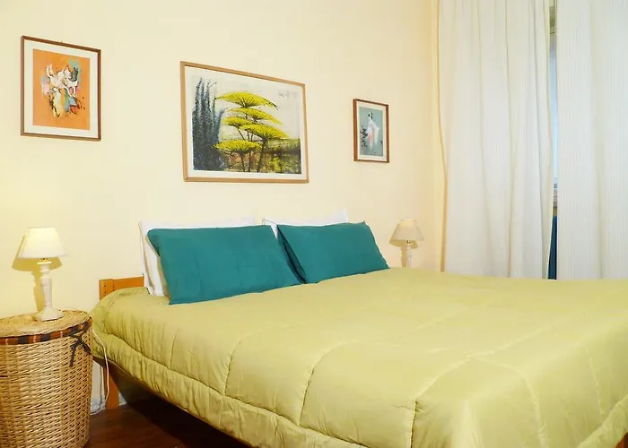 Alelu Bed & Breakfast *